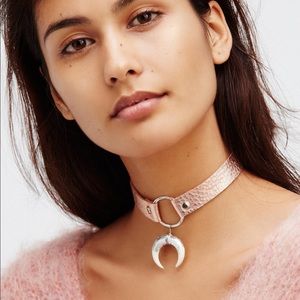Free people horn choker